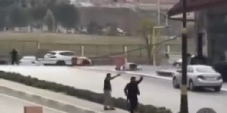 بالفيديو ..هجوم مسلح يستهدف مبنى “أسايش دهوك” حصيلة من القتلى والجرحى