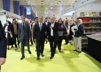 فائق زيدان يزور معرض العراق الدولي للكتاب