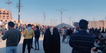 استمرار اعتصام الخريجين أمام ديوان محافظة ذي قار لليوم الثاني