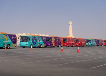 لبنان يطلب من قطر تزويده بــ”حافلات المونديال”