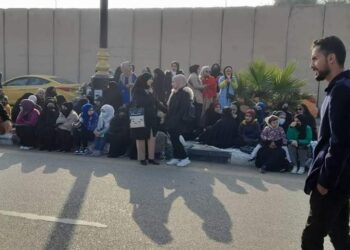 تجدد تظاهرات الخريجين أمام ديوان محافظة ذي قار