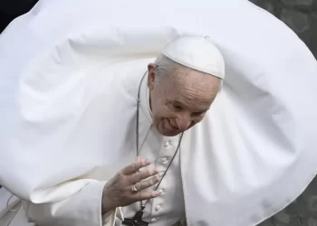 ما الذي منع البابا من مشاهدة نهائي كأس العالم ؟