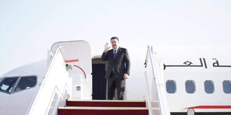 السوداني يغادر إلى الرياض للمشاركة في القمّة (العربية – الصينية)