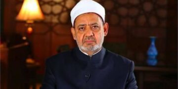 هجوم عنيف على شيخ الأزهر بسبب “الكريسماس”