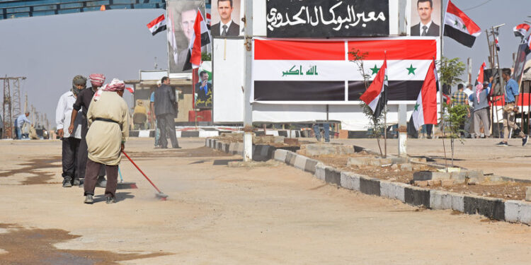 مقتل 7 عناصر موالين لإيران في غارة “ألبو كمال”