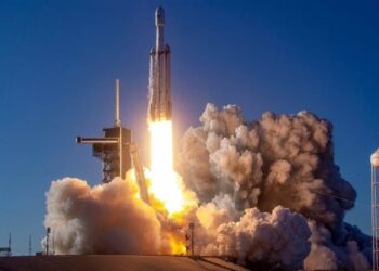 اليابان تطلق قمرًا صناعيًا استخباراتيًا للفضاء