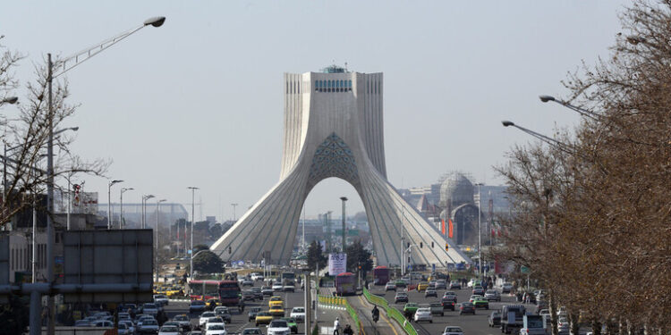 ايران تستدعي السفير الكوري الجنوبي احتجاجاً على وصفها بـ(عدو الامارات)