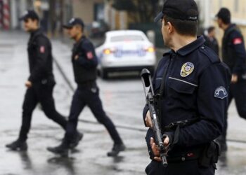 القبض على (4 مشتبه) بهم بحادثة قتل عائلة عراقية في تركيا