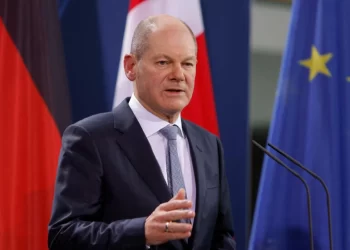 فرنسا وألمانيا تتعهدان بدعم أوكرانيا