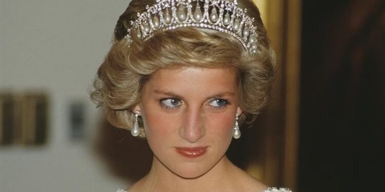 عرض صور نادرة لديانا في مزاد علني تعود لتاريخ 1985