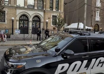 مشاجرة بين فتــاتيــن في أميريكا تنتهي بمقتل طفل برصاصة طائشة
