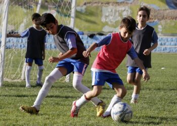 إيران .. فتح تحقيق حول “اعتداء جنسي” على قاصرين بمدرسة كروية
