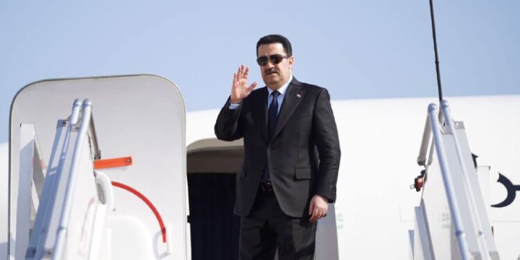 السوداني يصل إلى باريس وتصريح بــ(توقيع اتفاقية شراكة استراتيجية بين العراق وفرنسا)