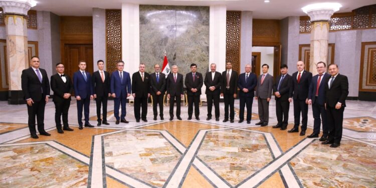 رئيس الجمهورية يستقبل عدداً من سفراء الدول الآسيوية بالإضافة إلى السفير الروسي