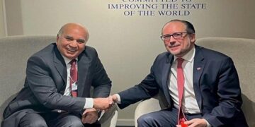 وزير الخارجية يدعو نظيره النمساوي لزيارة بغداد بصحبة رجال أعمال ومستثمرين
