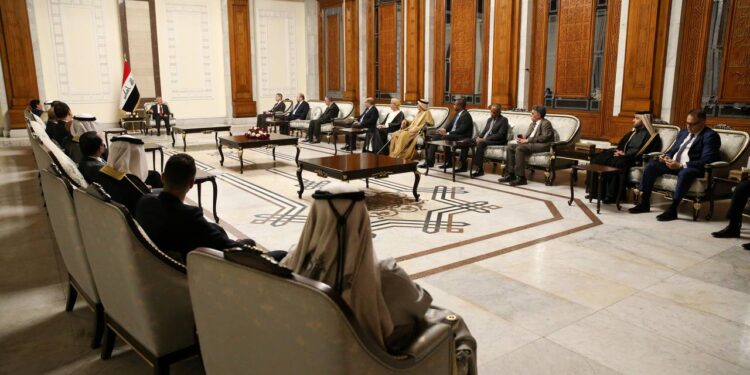 رئيس الجمهورية  .. العراق يملك فرصا استثمارية واعدة