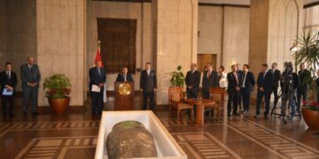 مصر تستعيد (التابوت الأخضر) من أمريكا