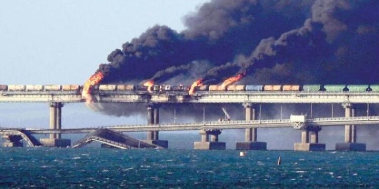 الولايات المتحدة تدرس مساعدة أوكرانيا على ضرب القرم