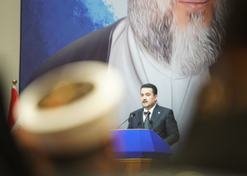 السوداني يحضر الحفل التأبيني في ذكرى استشهاد السيد محمد باقر الحكيم
