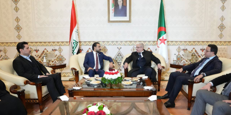 رئيس مجلس النواب يصل إلى الجزائر