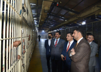 السجون .. لجنة متخصصة لتوزيع مستلزمات على النزلاء