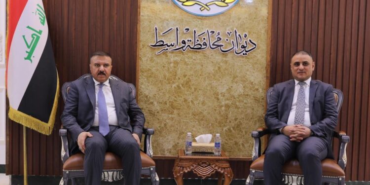 وزير الداخلية .. حريصون على تشديد الإجراءات الأمنية في منفذ زرباطية الحدودي