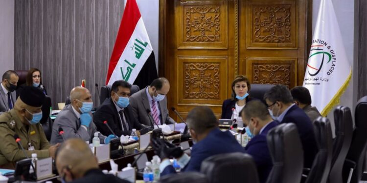 1800 أسرة نازحة تطلب الاستقرار في وسط وجنوب العراق