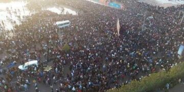 عشرات الإصابات و حالة وفاة نتيجة التدافع قرب ملعب جذع النخلة
