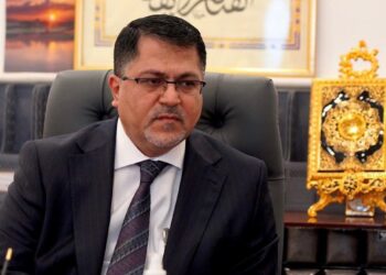 حيدر محمد مكية يباشر مهامه رئيسا للهيئة الوطنية للاستثمار