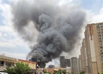 اندلاع حريق كبير بسوق في أربيل