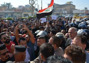 تظاهرة سلمية لمحاضرو مدينة الصدر أمام مكتب رئيس الوزراء يوم غد