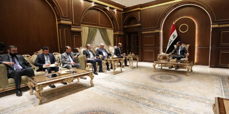 الحلبوسي يستقبل أمير الإيزيديين في العراق والعالم