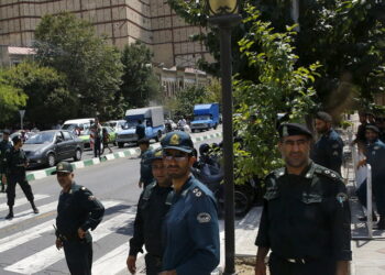 اعتقال مستشار مقرب من زعيم السنة في إيران