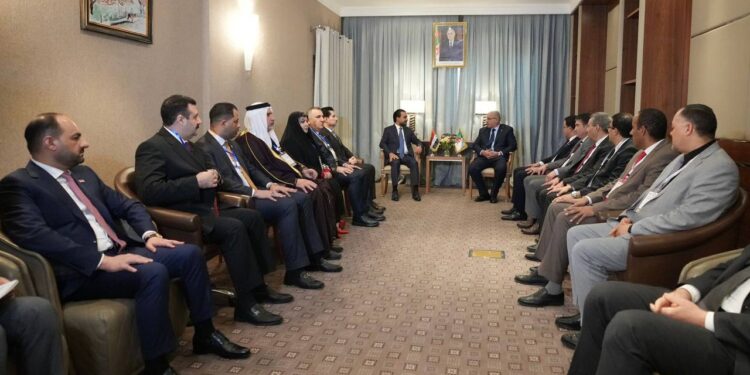 الحلبوسي يلتقي نظيره الجزائري والبحث في تفعيل لجان الصداقة بين البلدين