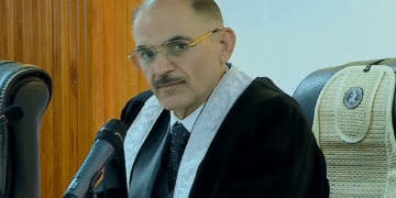 حسم قضية (تعديل الدستور) وحــــــلّ مفوضية الانتخابات