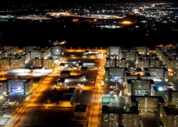 لماذا يرفض سكان بسماية إنشاء دور للعبادة داخل المجمع ؟