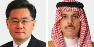 وزيرا خارجية السعودية والصين يبحثان التطورات الدولية