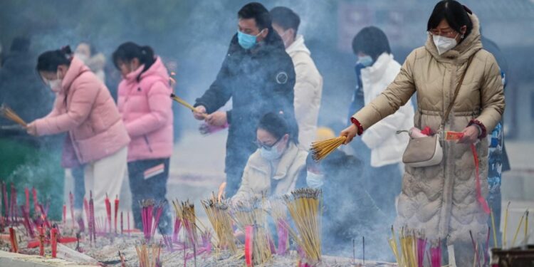 ووهان تطوي صفحة الوباء وتفتـــح أبواب الحياة