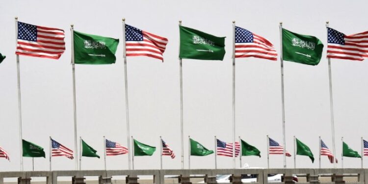 وفد أميركي رفيع المستوى إلى السعودية ,,, (الأول منذ أزمة النفط)