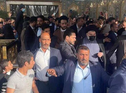 الصدر يؤدي مراسيـــم الزيارة للامام الحسين واخيه العباس عليهما السلام