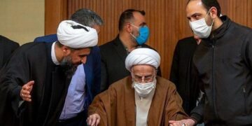 قرار إيران بقبضة “المتشددين” ,,, أحمد جنتي رئيسا لـ”خبراء القيادة”