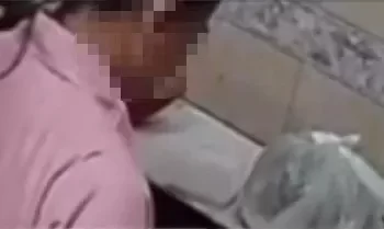 ضبط خادمة تضع الــ “قاذورات” في أطعمة أسرة كفيلها