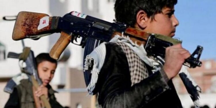 صرخة عالمية ضد مجندي الأطفال بـ”يوم اليد الحمراء”.. بينهم الحوثي