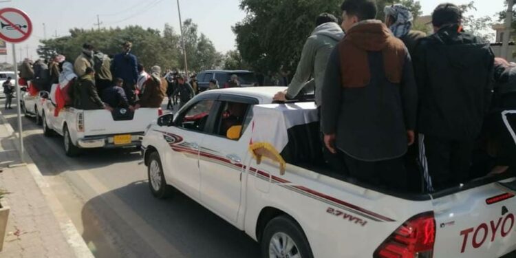 مذكرات قبض وتدابير لتفادي الإنتقام وذوو الضحايا يعتصمون بالجنازات (مجزرة ديالى الجديدة)