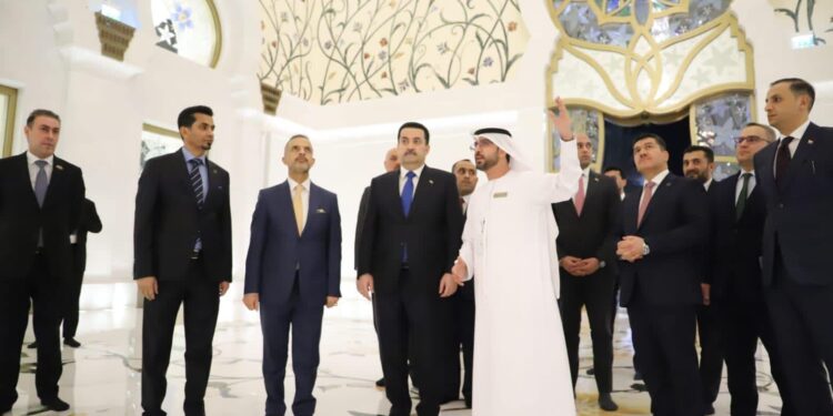 السوداني يزور جامع الشيخ زايد الكبير في أبو ظبي