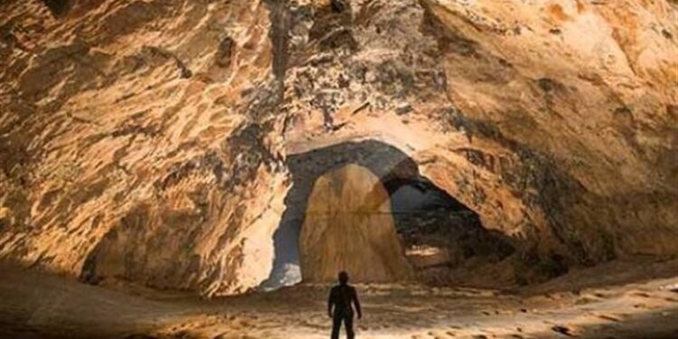 ظاهرة تثير الرعب بعد نقل مواد لكهوف محصنة بأمريكا