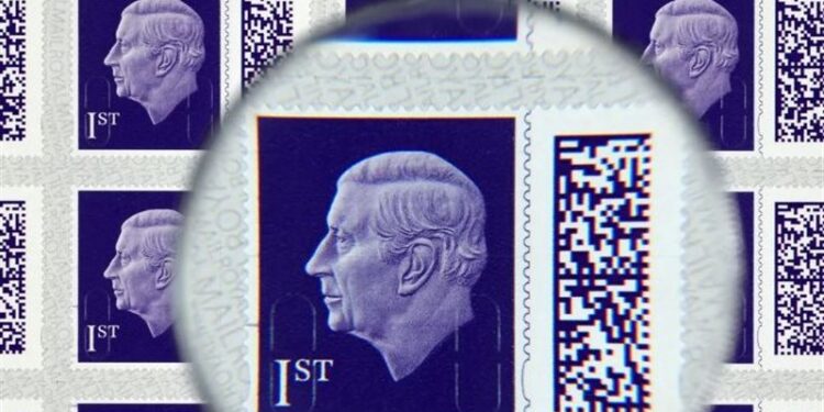 الكشف عن أول طوابع تحمل صورة الملك تشارلز