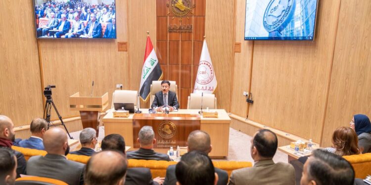 البنك المركزي يعلن قرب اصدار “حزمة ثانية” من الاجراءات للسيطرة على سعر الصرف