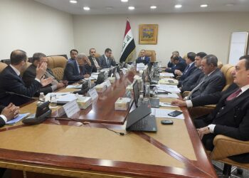 قرارات جدية بخصوص سعر الوقود وطبع الكتب المدرسية يتخذها المجلس الوزاري للاقتصاد