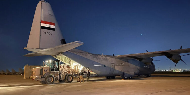 انطلاق الجسر الجوي العراقي لتقديم المساعدات الانسانية الى تركيا وسوريا